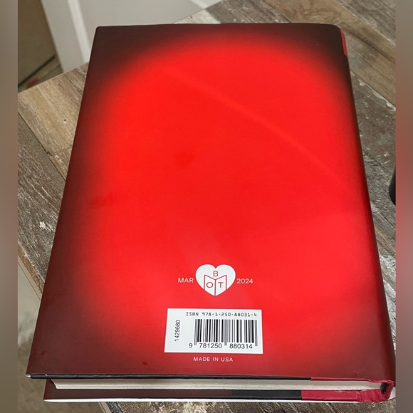 BOOK: Listen for the Lie by Amy Tintera - Picture 3 of 3